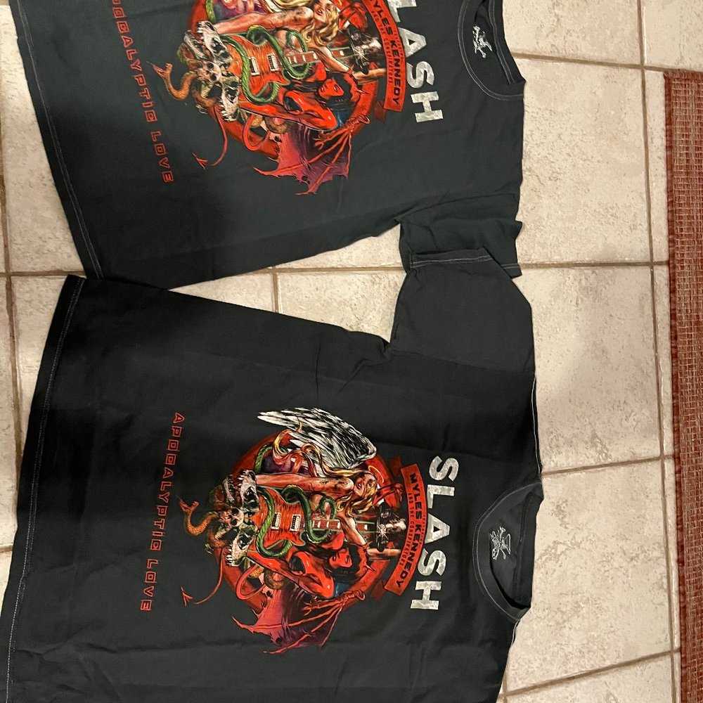 - Slash Graphic Tee